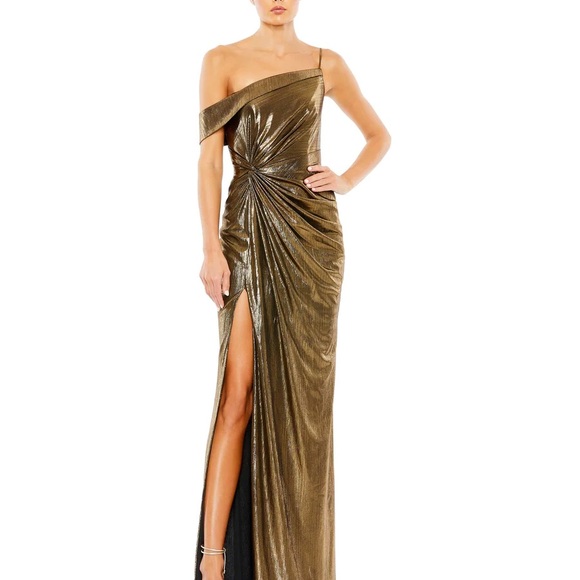 Mac Duggal | Leena | METALLIC OFF THE SHOULDER GOWN - Picture 3 of 16